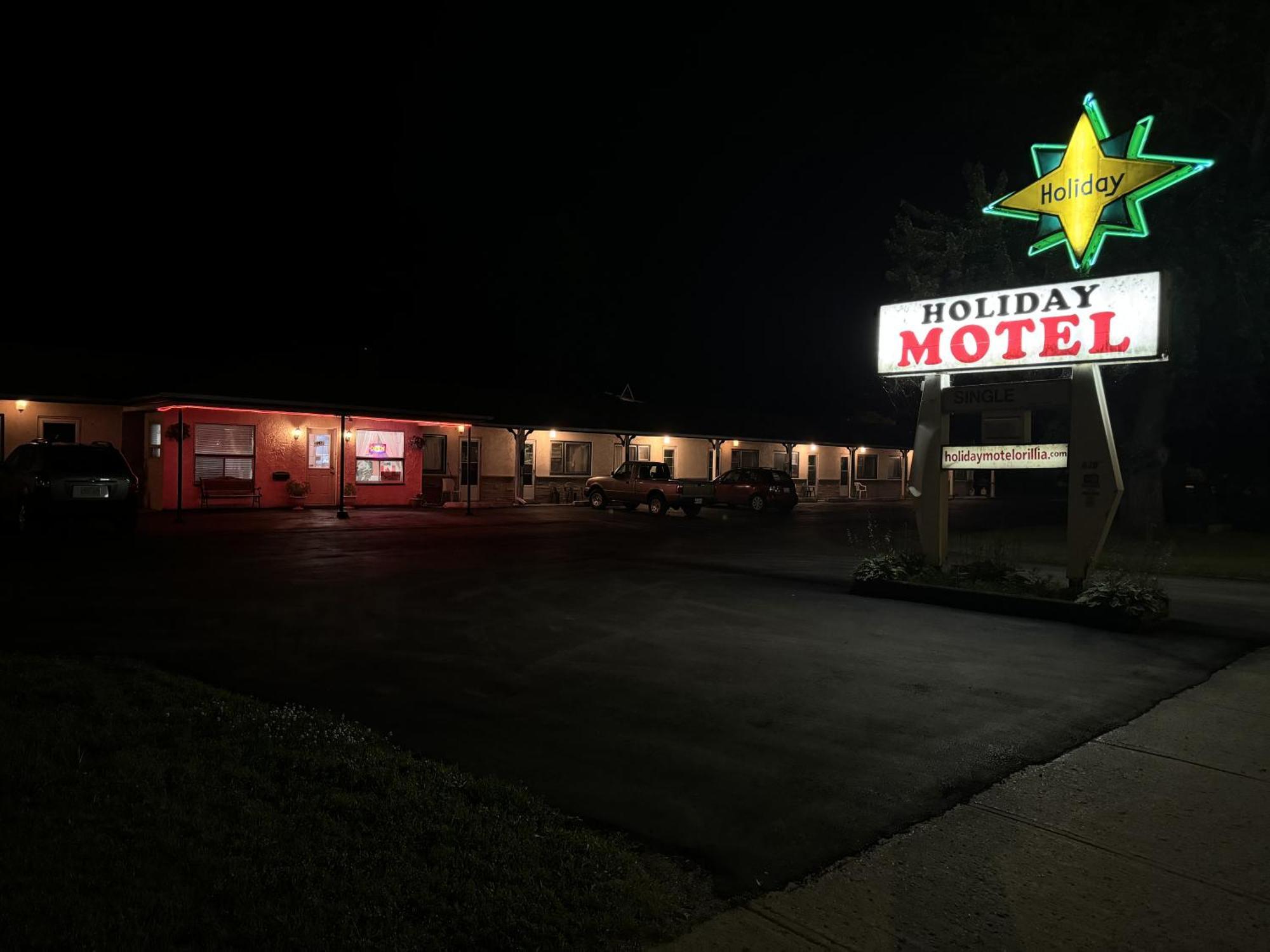 Holiday Motel Orillia Esterno foto