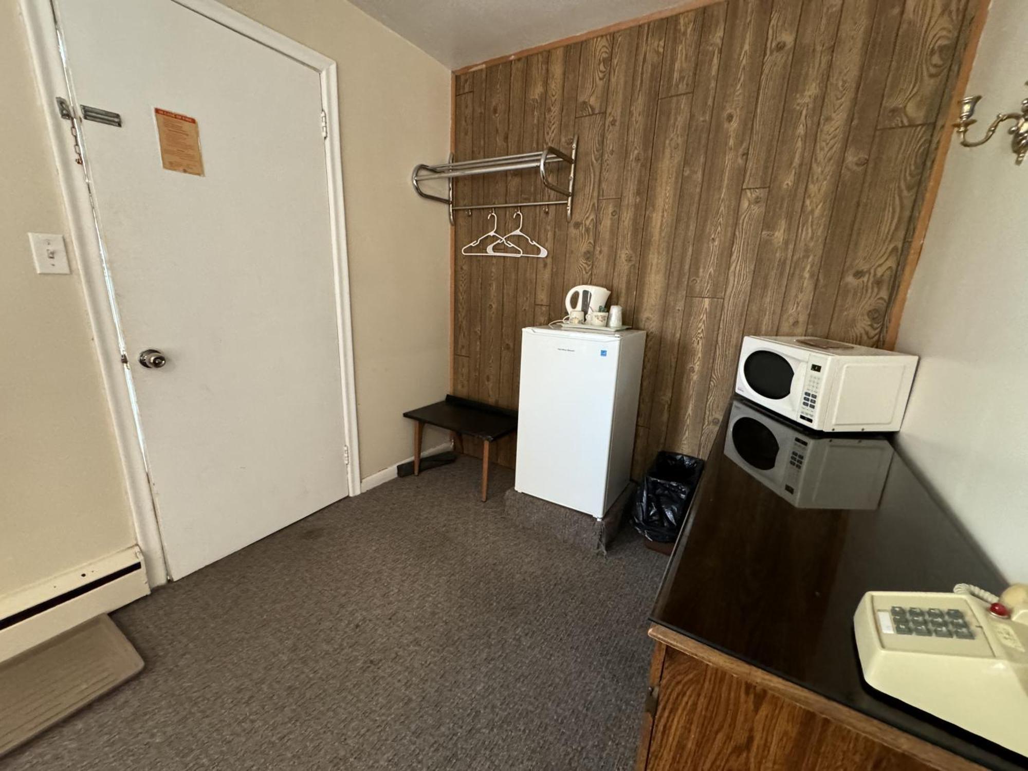 Holiday Motel Orillia Esterno foto