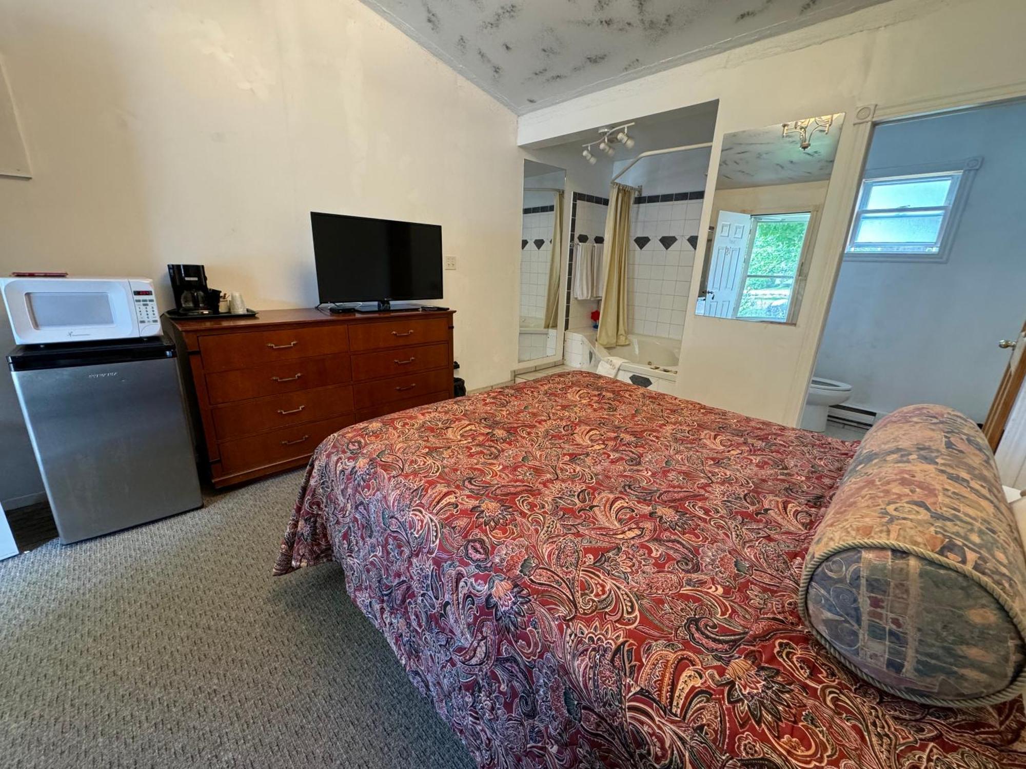 Holiday Motel Orillia Esterno foto